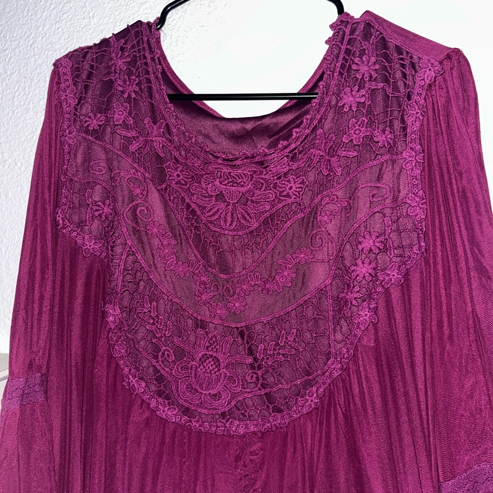 Elegant Lace Detail Women's Top - Purple magenta - Picture 4 of 11